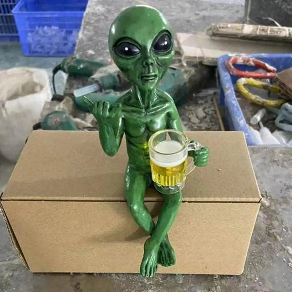 Funny green Alien drinking statue - resin desktop & garden decoration
