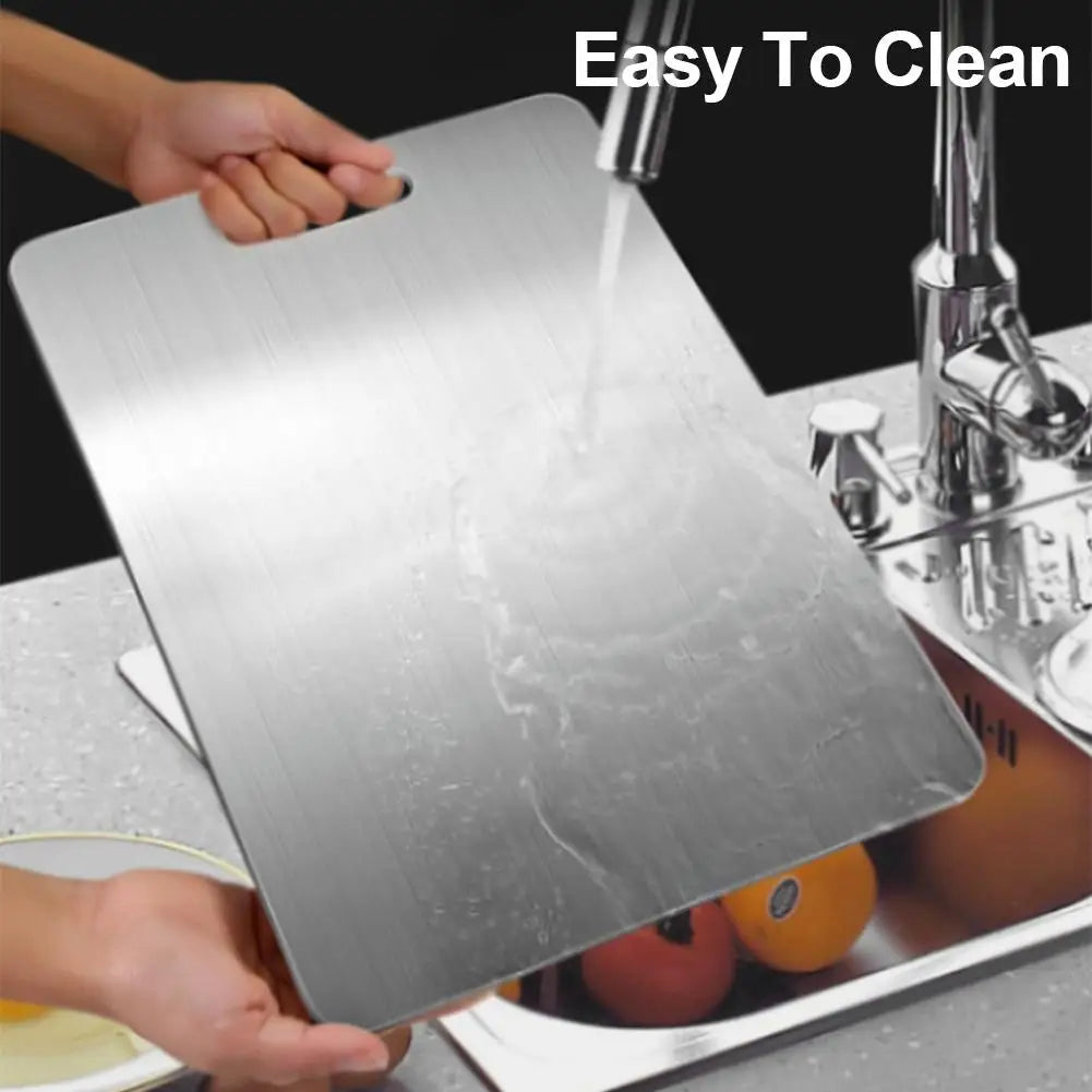 Stainless steel cutting board - Durable & easy to clean